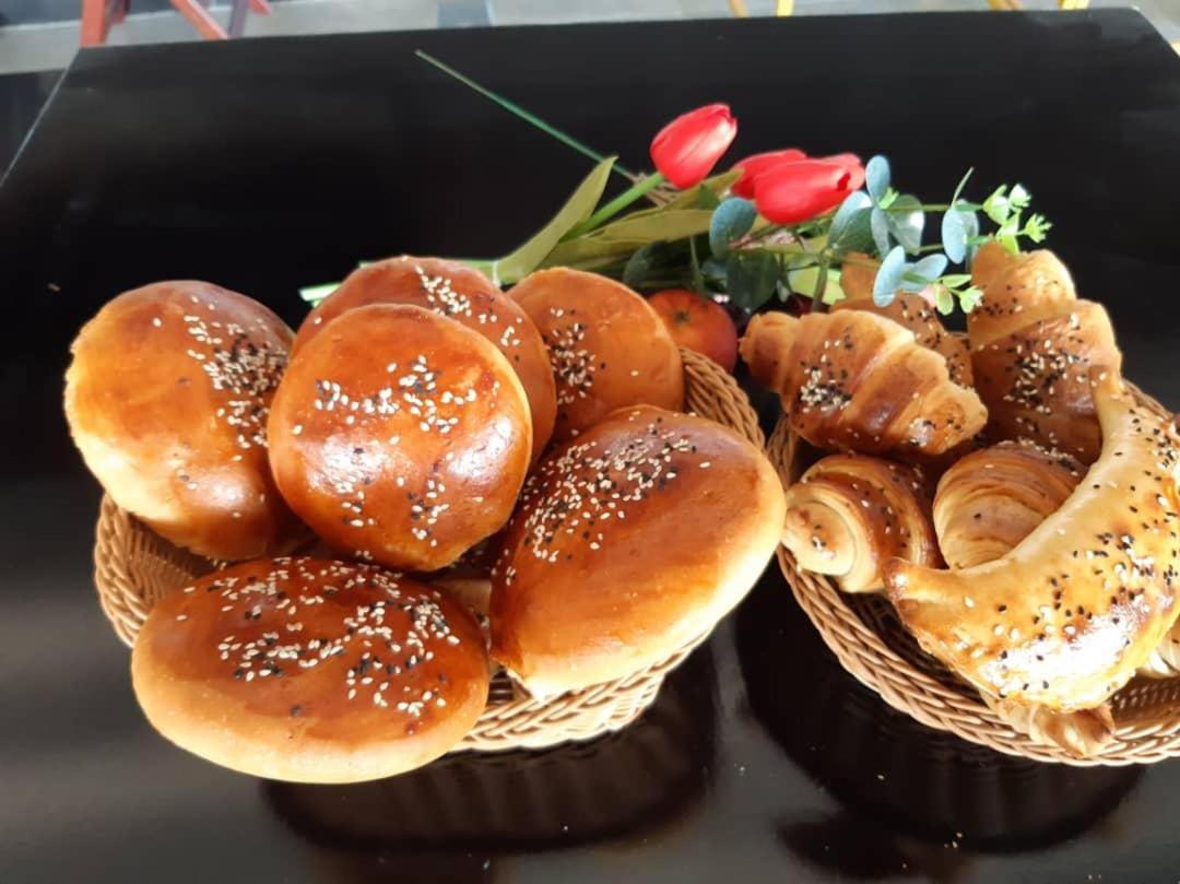 Parkside Plaza Muscat Hotel Buitenkant foto